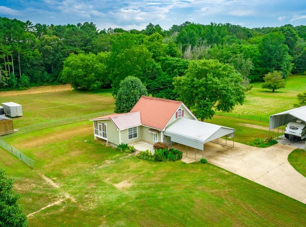 747 Vittetoe Road, Chickamauga, GA 30707