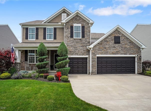 48 Garnett Circle, Akron, OH 44321