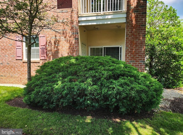 1104 COLTS CIRCLE, LAWRENCEVILLE, NJ 08648