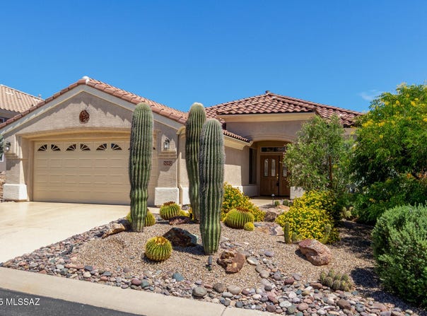 5092 W Desert Eagle Circle, Marana, AZ 85658