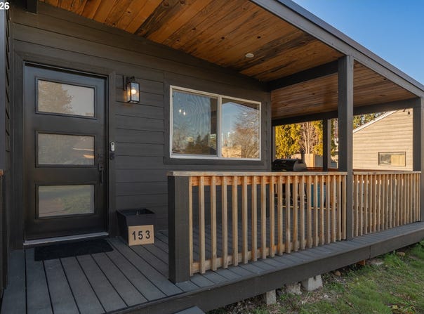 153 SE JAMES St, Camas, WA 98607