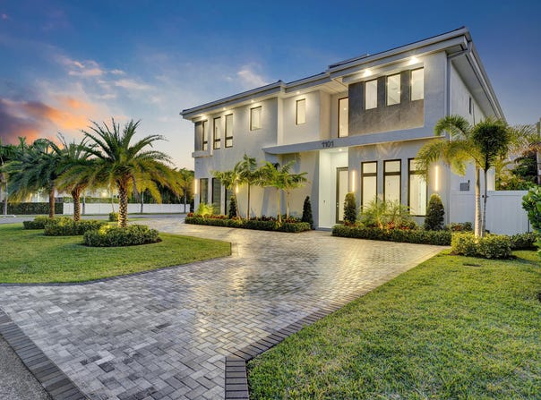 1101 NE 3rd Avenue, Boca Raton, FL 33432