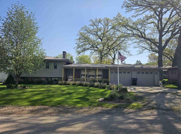113 Elm Street, Hudson, IA 50643