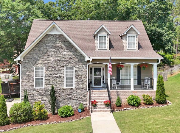 121 STERLING GATE DRIVE, ALABASTER, AL 35007
