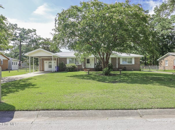 419 Scott Avenue, Jacksonville, NC 28546