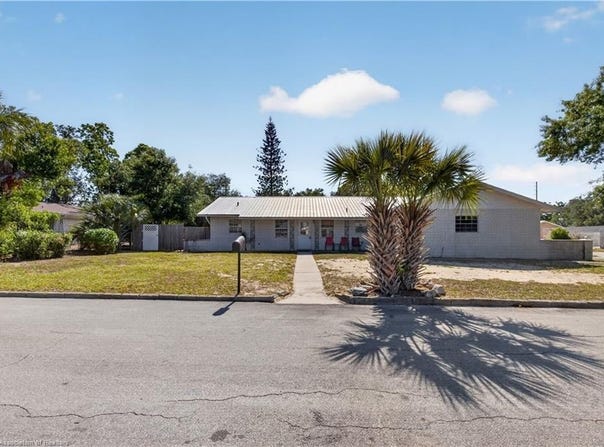 11 S Lantana Avenue, Avon Park, FL 33825