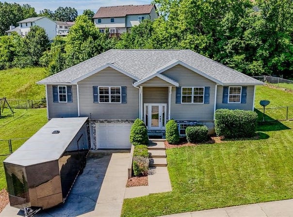 125 Dogwood Circle, St Robert, MO 65584