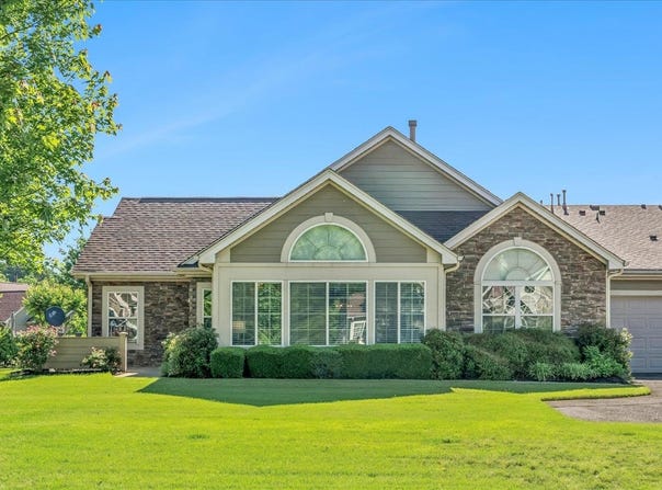 1668 W SOUTHFIELD Cir, Memphis, TN 38016