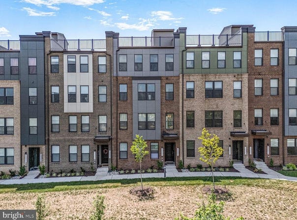 44486 WOLFHOUND SQ, ASHBURN, VA 20147