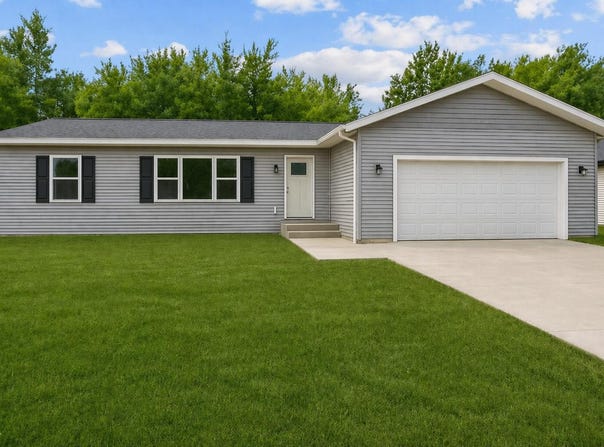 1296 E Bluff Rd, Whitewater, WI 53190