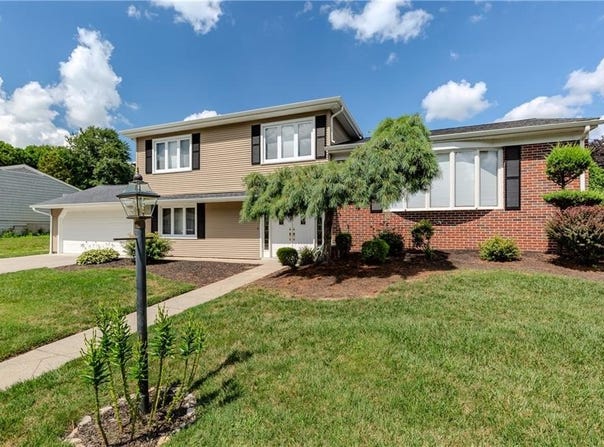 8 Sturbridge Avenue, Smithfield, RI 02828