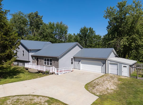 449 Blue Star Highway, South Haven, MI 49090