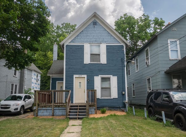 819 Oakland Drive, Kalamazoo, MI 49008