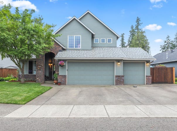 1393 NE 11TH AVE, Canby, OR 97013