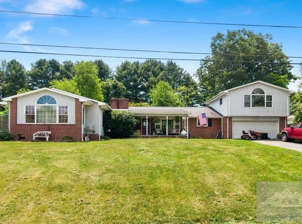 712 Mercer Rd, RICH CREEK, VA 24147