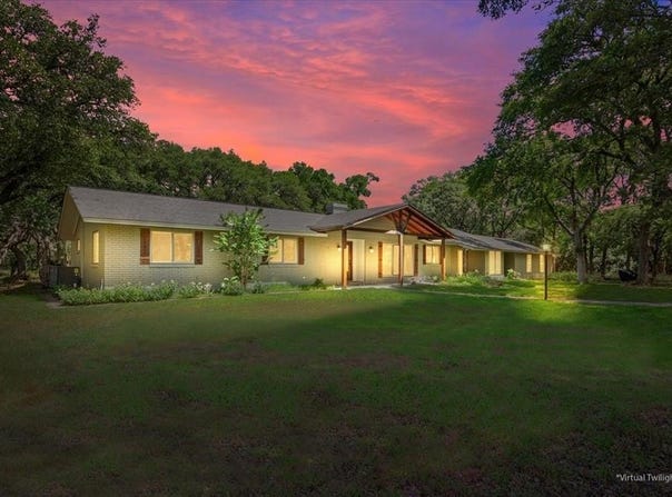 4732 Baylor Camp Road, Crawford, TX 76638
