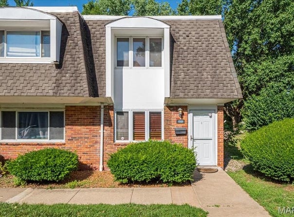 1001 Lafayette Court, Collinsville, IL 62234