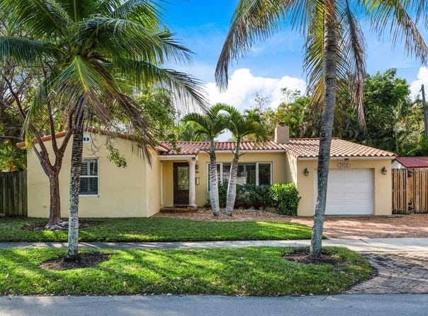 1928 NE 7th Pl, Fort Lauderdale, FL 33304
