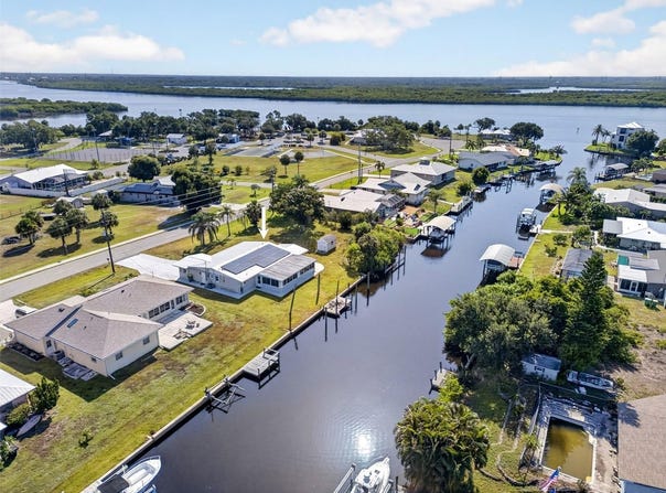 27385 VOYAGEUR Drive, PUNTA GORDA, FL 33983