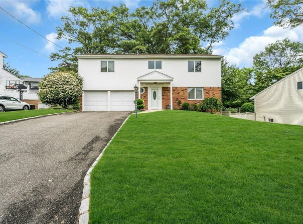 185 Harvard Drive, Plainview, NY 11803