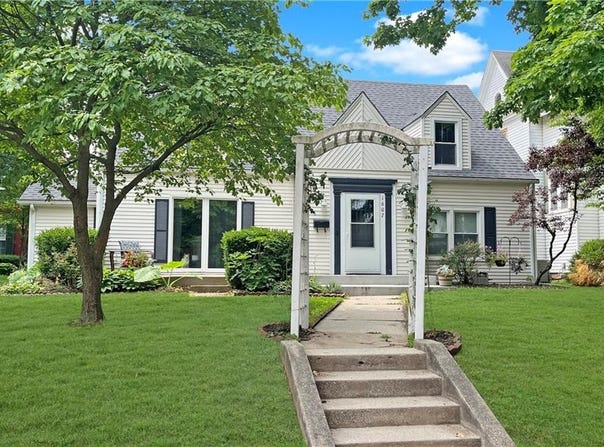 1607 South Street, Lexington, MO 64067