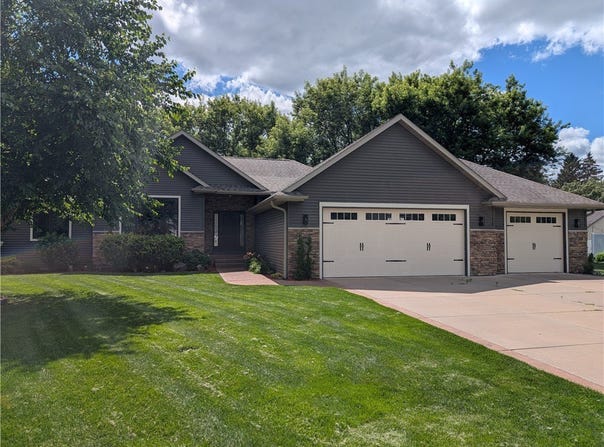 3012 Windward Court, Eau Claire, WI 54701