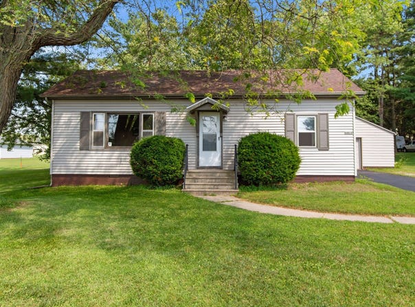 N9018 KRULL Road, BLACK CREEK, WI 54152