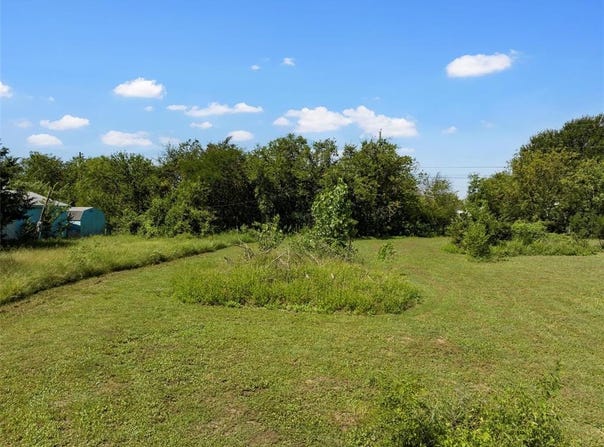 1608 Travis Street, Bellmead, TX 76705