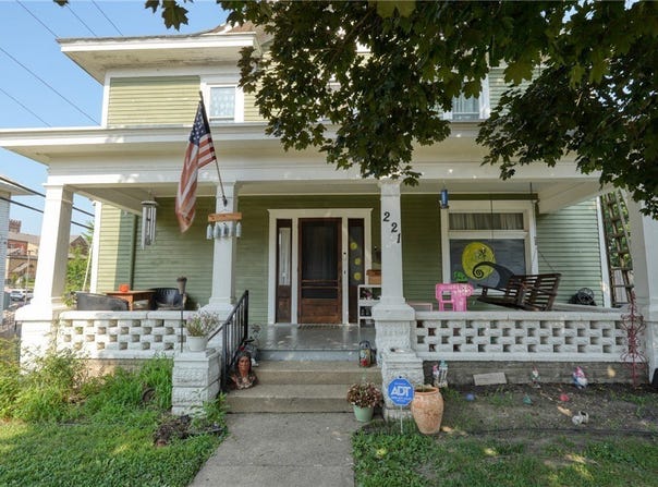 221 N 9th Street, Cambridge, OH 43725