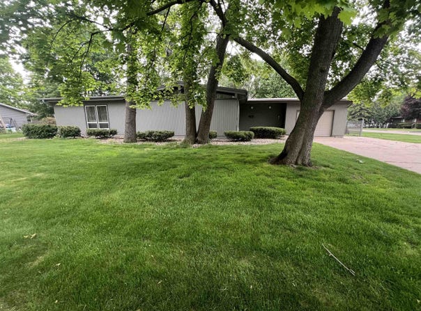 1011 19TH AVENUE SOUTH, Wisconsin Rapids, WI 54495