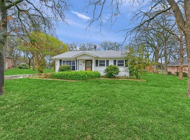 244 Cayuga Trail, Lake Kiowa, TX 76240