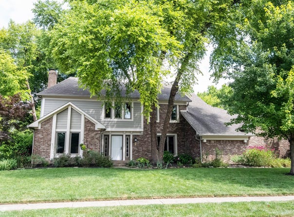 4976 Rockne Circle, Carmel, IN 46033