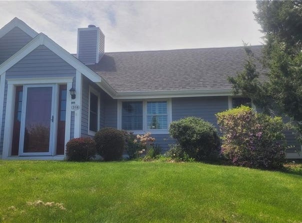 318 Corey Lane, Middletown, RI 02842
