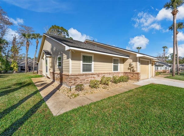 233 BOB WHITE Court, DAYTONA BEACH, FL 32119