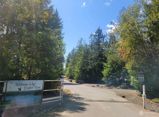 930 East Wilson Way, Grapeview, WA 98546