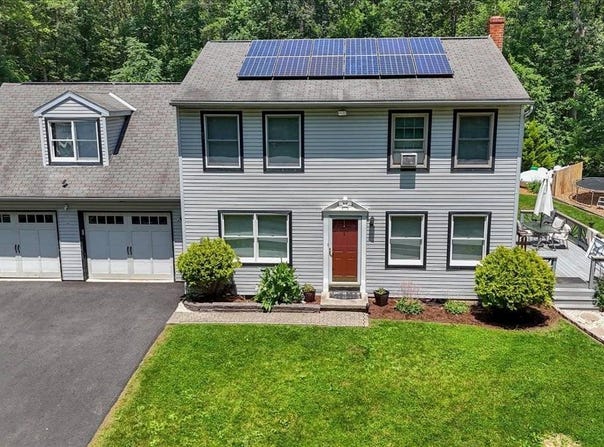 563 Meeting House Rd, Gap, PA 17527