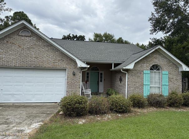 8 Barbara Court, Long Beach, MS 39560