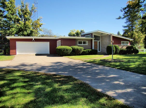 1310 N Williams Street, Angola, IN 46703