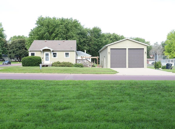 809 S Tama, Rock Rapids, IA 51246