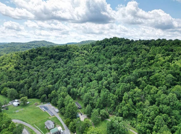 1704 Saltwell Road, Shinnston, WV 26431