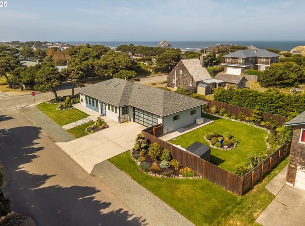 1342 11TH ST, Bandon, OR 97411