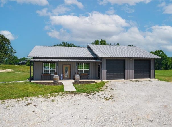811 NW County Road 1050, Talco, TX 75487