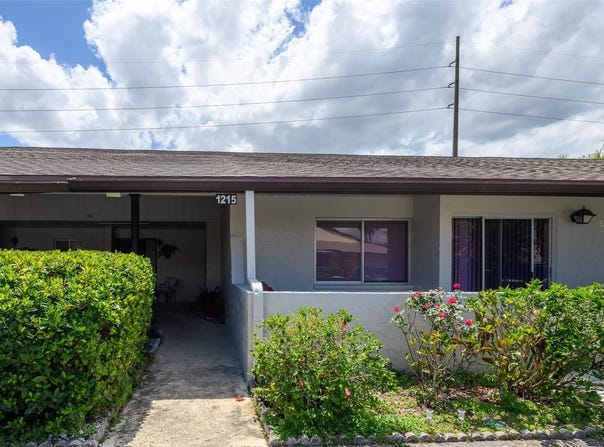 1215 16TH CIRCLE SE, LARGO, FL 33771