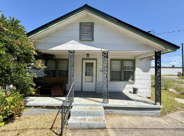 1976 Forest Avenue, North Charleston, SC 29405