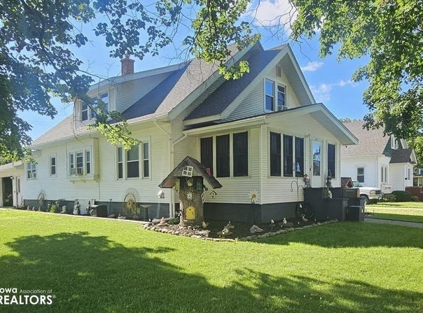 200 N 9th St, Northwood, IA 50459