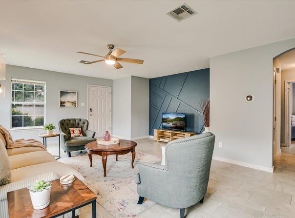 215 Peaceful Haven WAY, Hutto, TX 78634