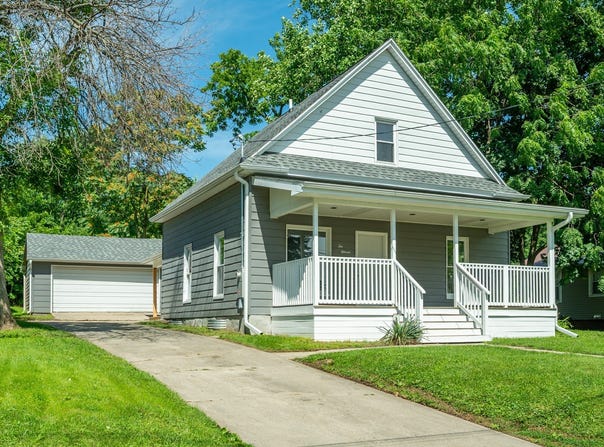 611 W 2nd Street S, Newton, IA 50208
