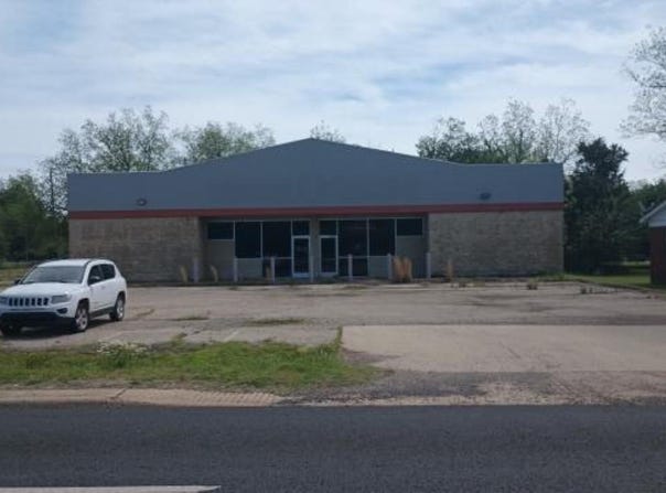 820 N Main St Street, Brinkley, AR 72021