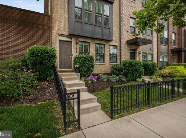 6400 47TH STREET, RIVERDALE, MD 20737