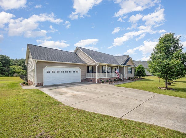 59 Long Grass Drive, Smithfield, NC 27577